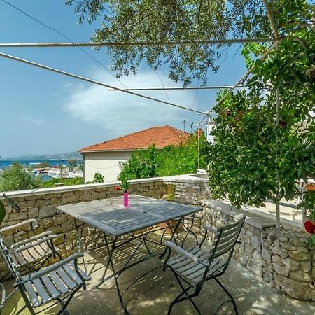 Apartments Doria - 20M From Beach Trogir Kültér fotó