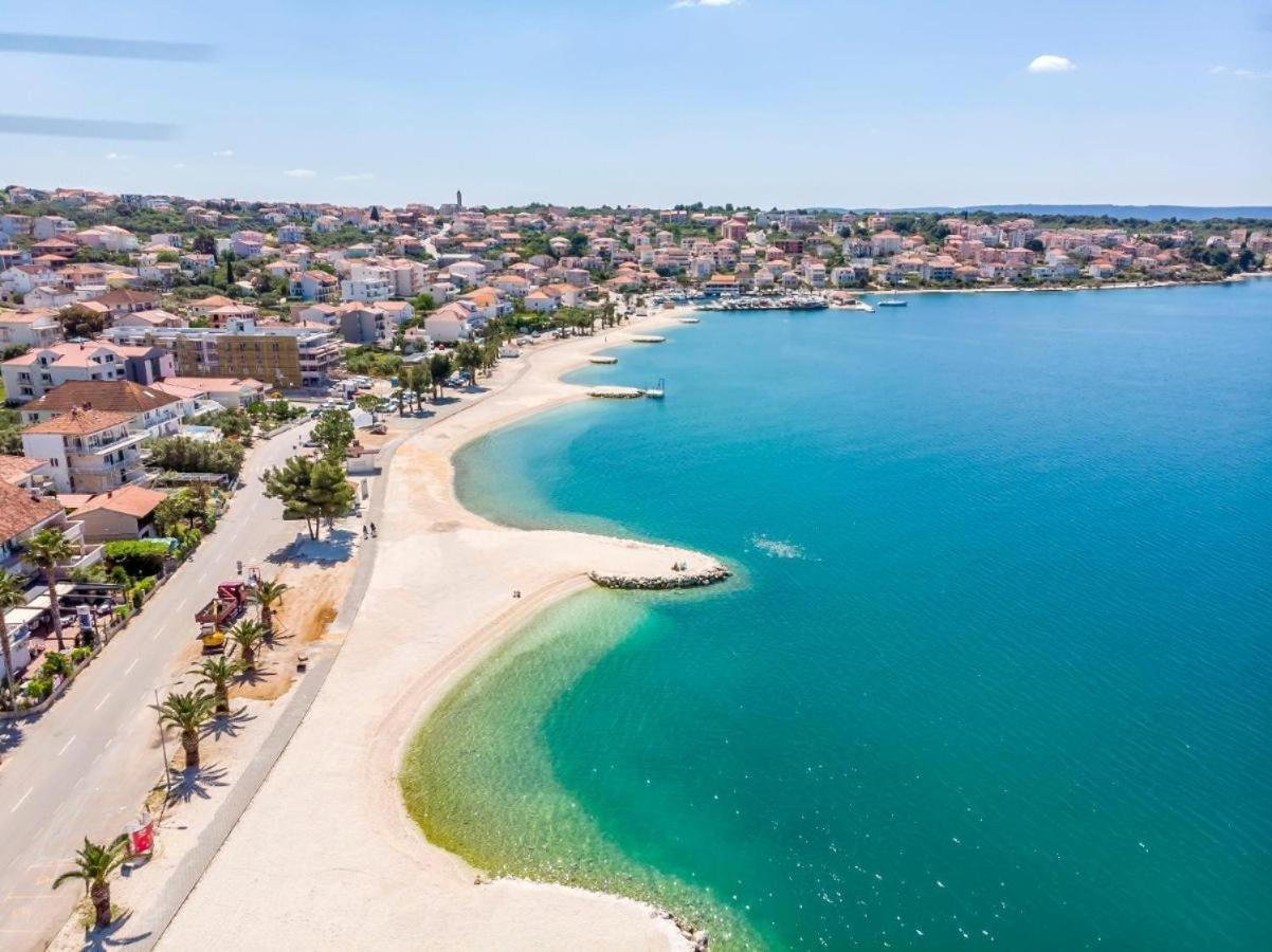 Apartments Doria - 20M From Beach Trogir Kültér fotó