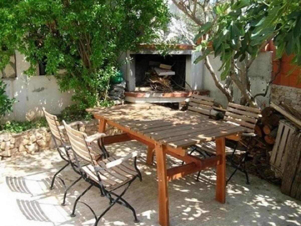 Apartments Doria - 20M From Beach Trogir Kültér fotó