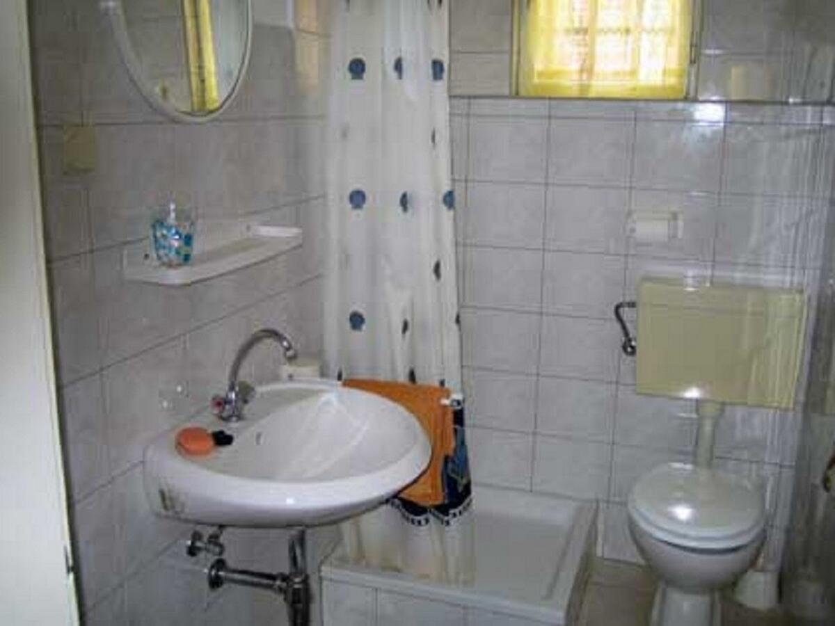 Apartments Doria - 20M From Beach Trogir Kültér fotó